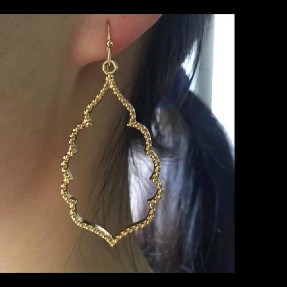 Studded Textured Shape Earrings - Picture 3 of 4